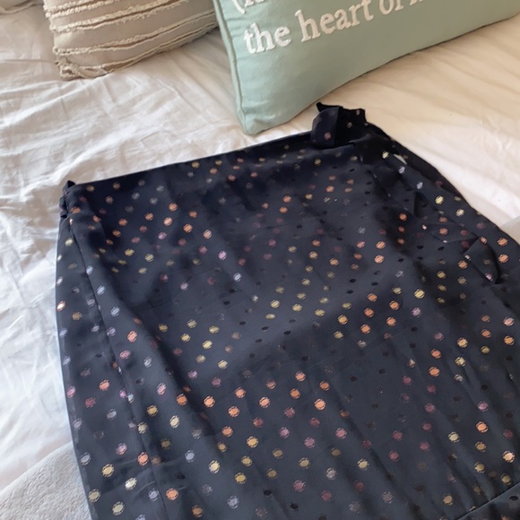 Wrap skirt - Picture 2 of 3